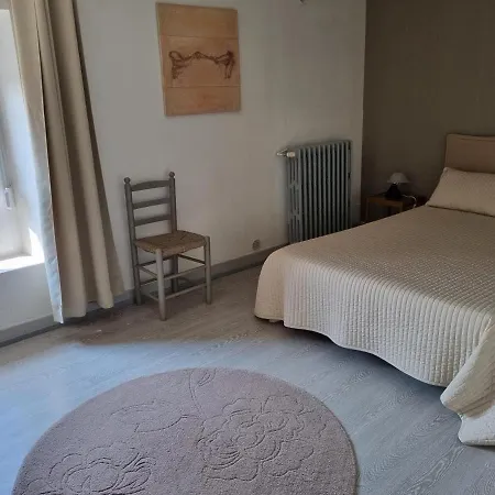 בית נופש Chez Simone Rocroi